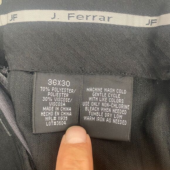 J Ferrar Slim Fit Men's Dress Pants Size 36/30 Gray Slacks Casual Machine Wash - Picture 9 of 14